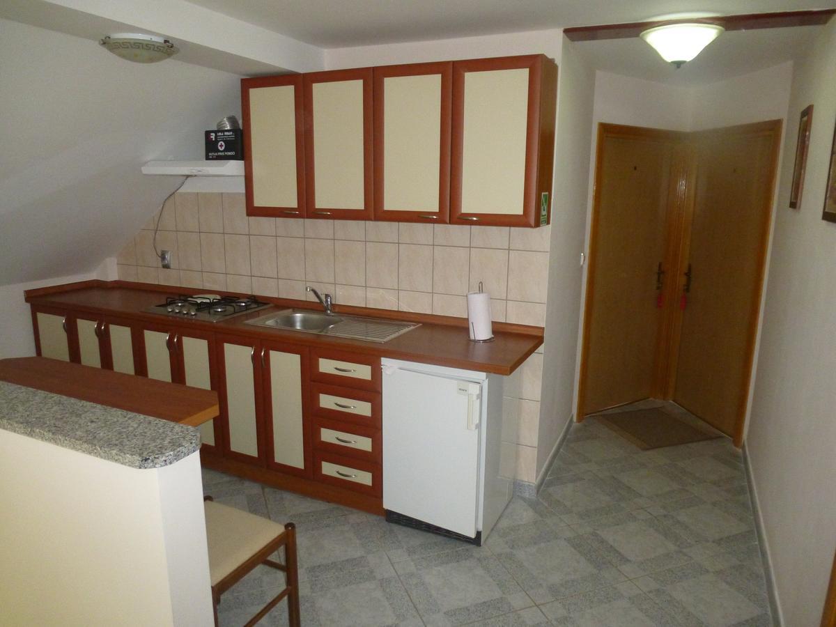 Apartments Mise Ogulin Exterior photo